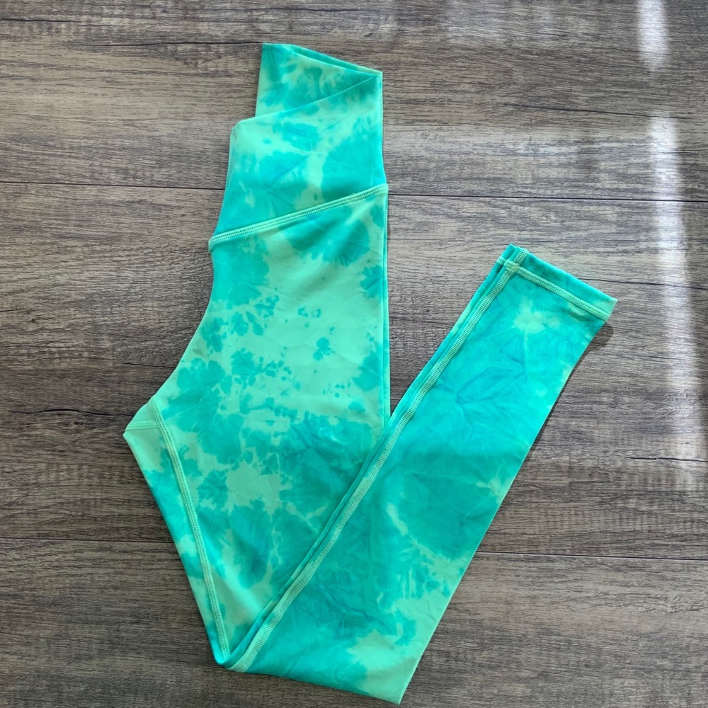 Effortless Vortex Classic Leggings- Green Tie Dye